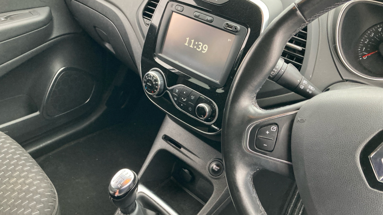 Renault Captur 0.9 TCE 90 Dynamique S Nav 5dr Petrol Hatchback